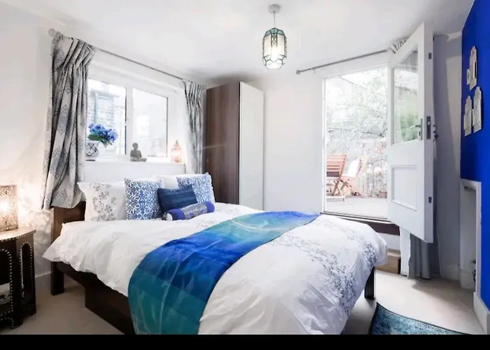 Stylish Room With Private Bath & Terrace In Super Central Clapham Junction Minutes From Victoria, Waterloo